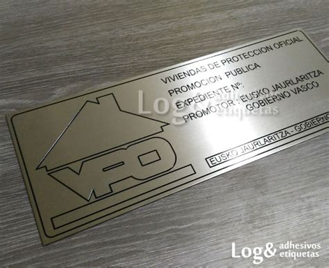 fabricante placas metalicas de aluminio grabadas|placas rojas.